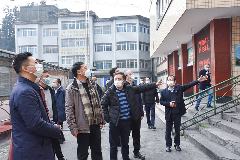 內(nèi)江副市長(zhǎng)邢偉平一行赴川威集團(tuán)連界基地調(diào)研(圖1)