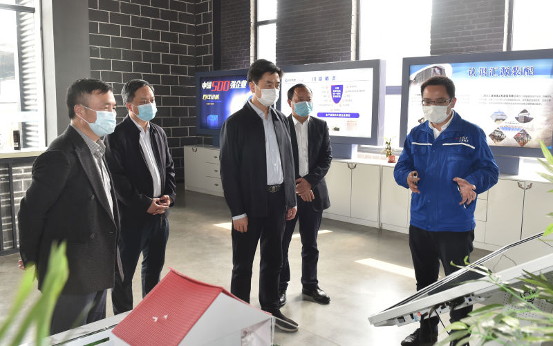 四川省委常委、宣傳部部長(zhǎng)甘霖蒞臨川威集團(tuán)連界基地調(diào)研(圖1)