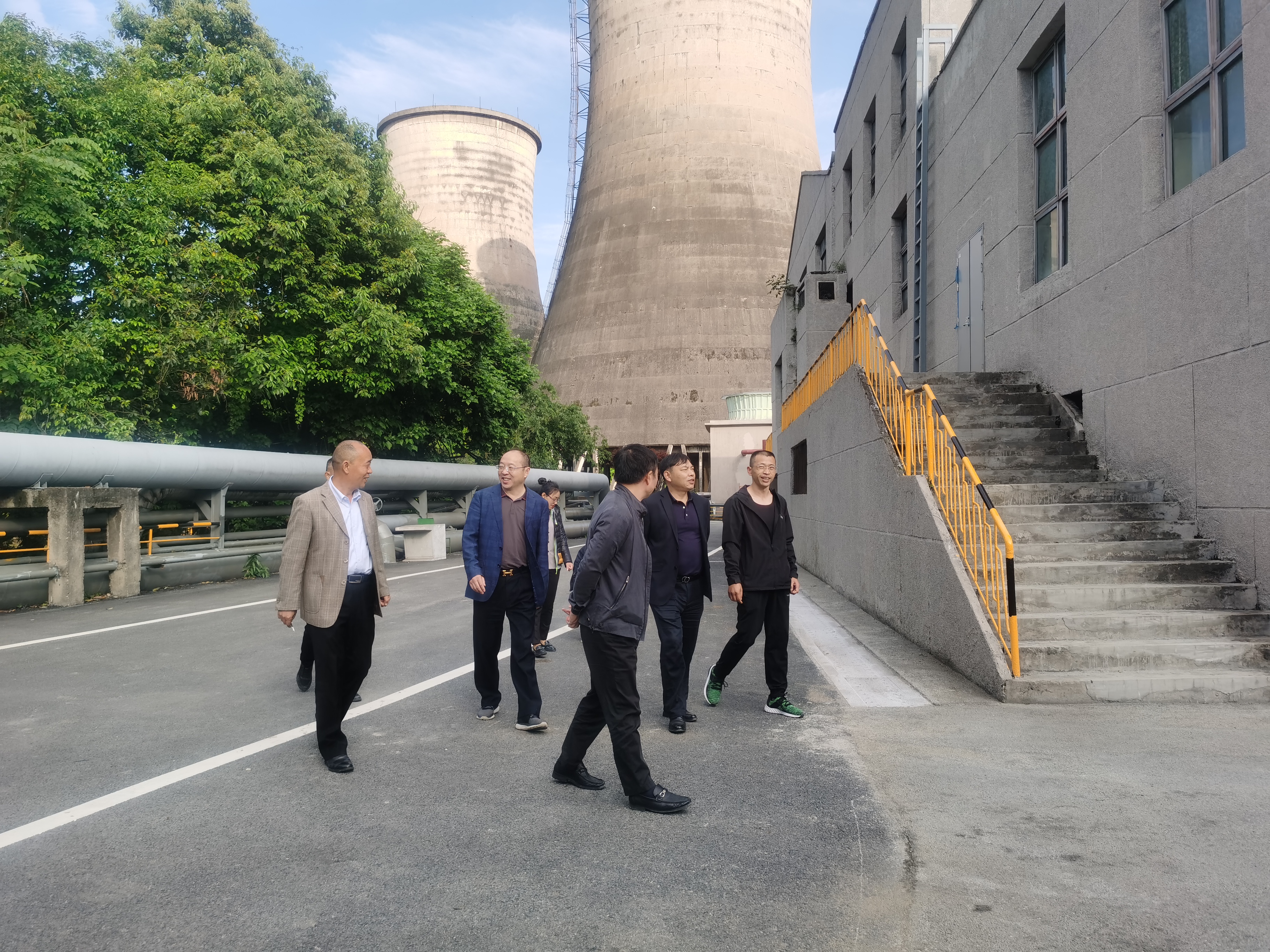 堅持熱愛 不負(fù)耕耘——集團董事長王勁蒞臨工業(yè)研學(xué)旅行營地視察指導(dǎo)(圖5)