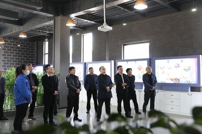 資中縣領(lǐng)導(dǎo)到川威連界生產(chǎn)基地開(kāi)展專題調(diào)研
